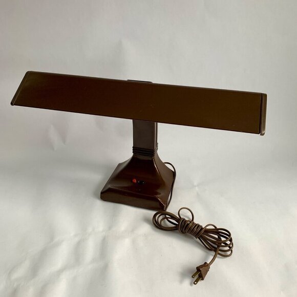 Vintage Lite Master Brown Metal Desk Lamp Wide WORKS! - Picture 8 of 8